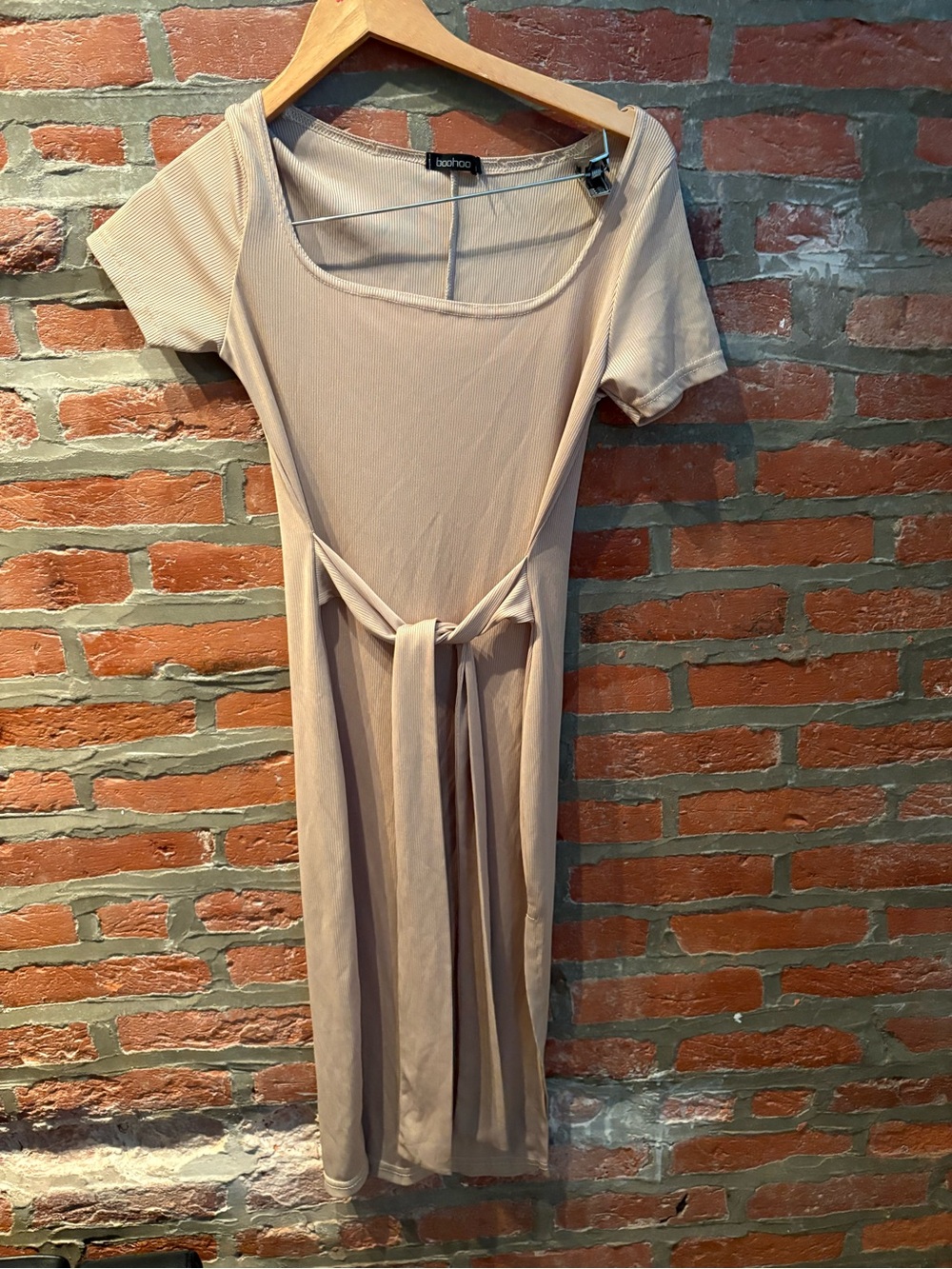 Boohoo Nude Tie-Front Scoop Neck Midi Dress